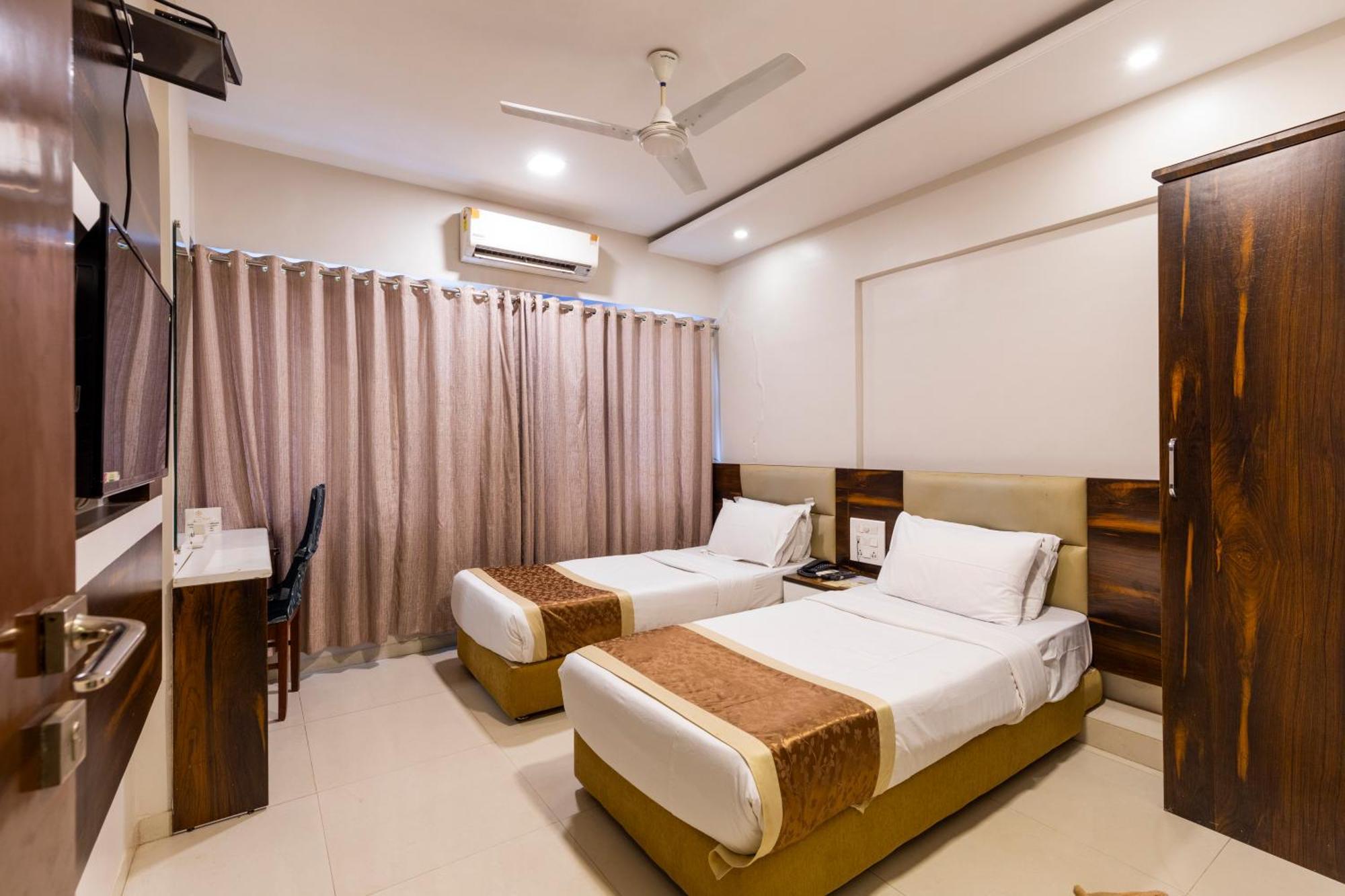 Hotel Embassy Park - Bkc Mumbai Eksteriør bilde