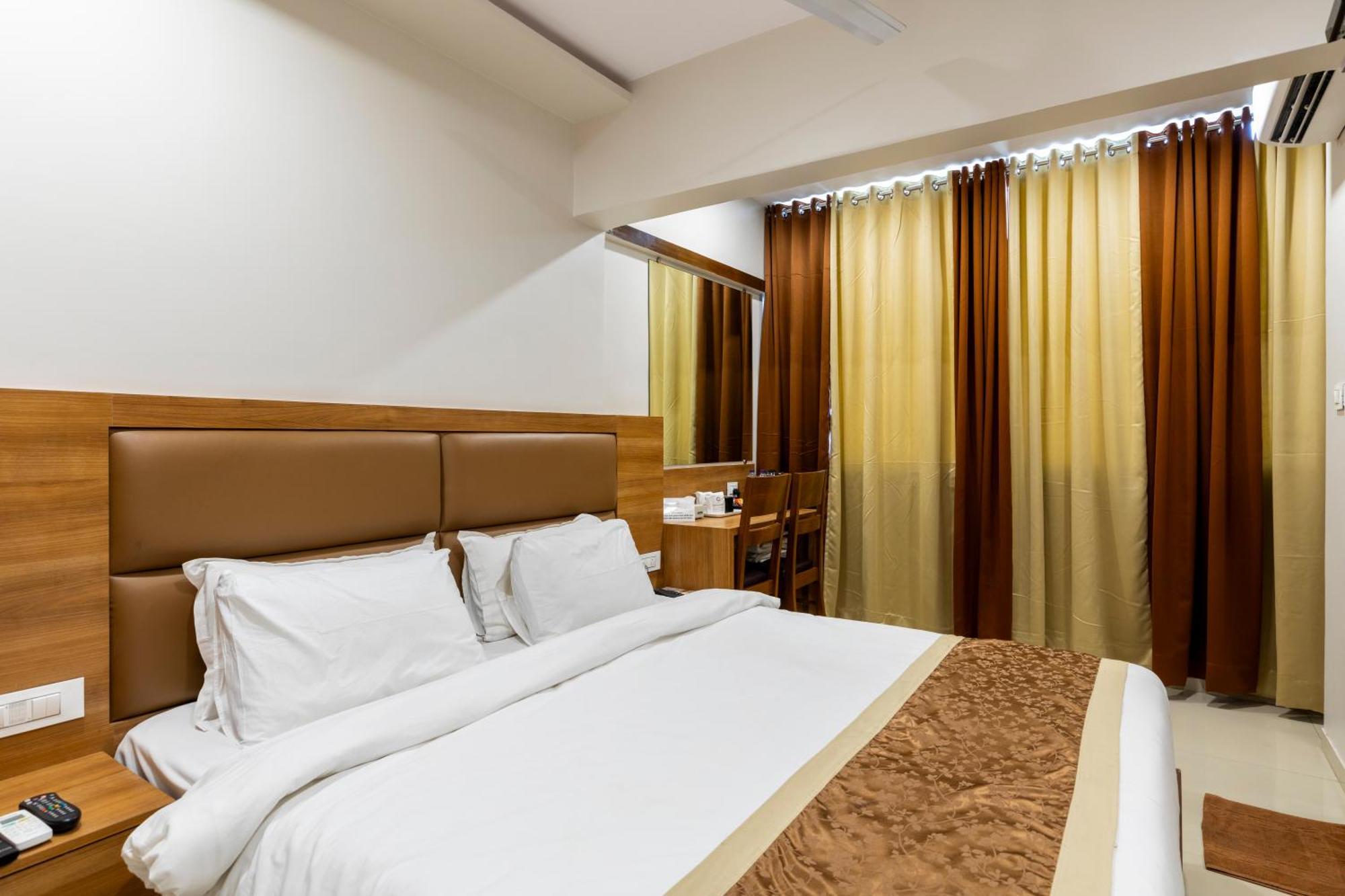 Hotel Embassy Park - Bkc Mumbai Eksteriør bilde